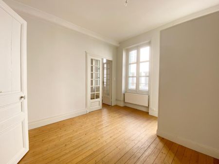 3 PIÈCES QUARTIER HÔTEL DE VILLE - Photo 4