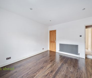 Selsdon Road, South Croydon, CR2 - Photo 2