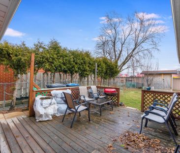 For Lease - 51 Glebe Crescent, Brampton, Ontario - Photo 4