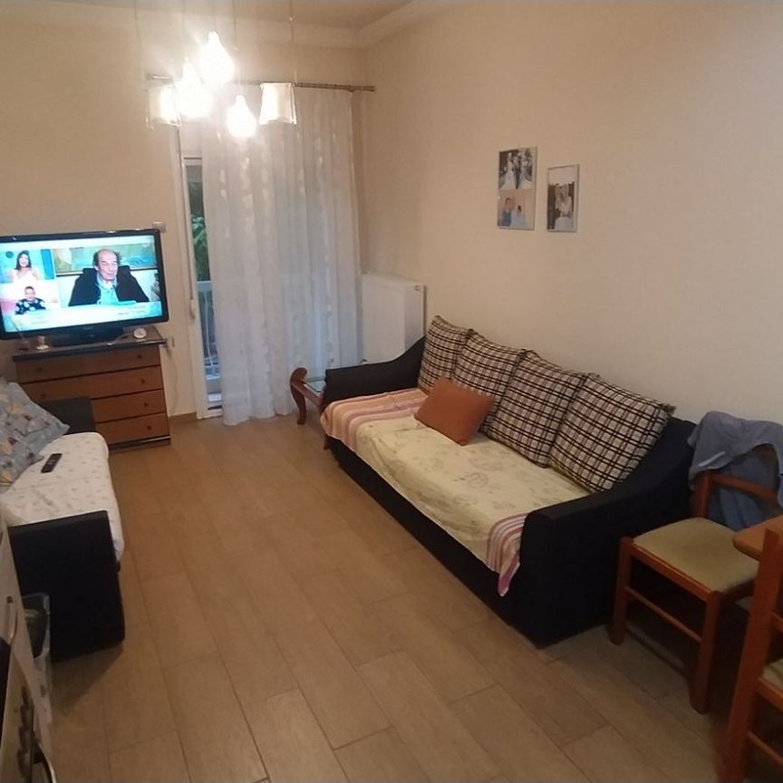 Studio/Γκαρσονιέρα για ενοικίαση Κάτω Αναγέννηση (Νεάπολη) - Photo 1