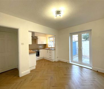 3 bedroom end of terrace house to rent - Photo 5