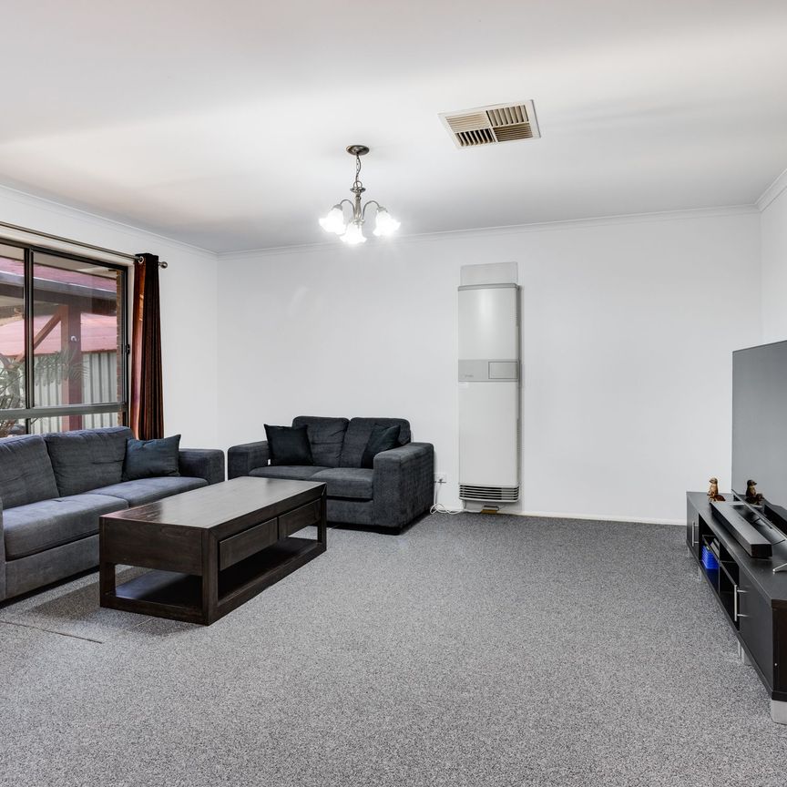 Central Thurgoona Hidden Gem! A MUST SEE!! - Photo 1