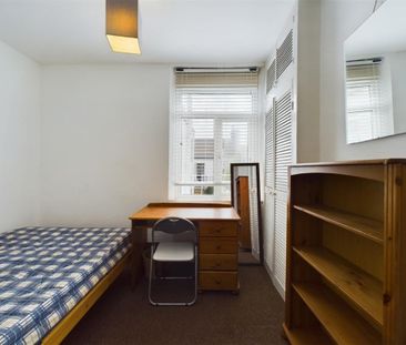 Shanklin Road, Brighton - Photo 3