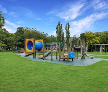 2 Bedroom in sunny Stokes Valley entrance - Photo 6