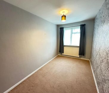 2 bedroom ground floor flat to rent - Photo 1