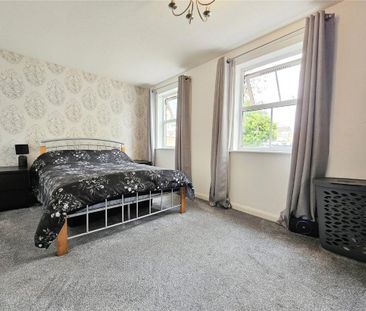 1 bed ground floor flat to rent in Castle Close, Rayleigh, SS6 - Photo 3