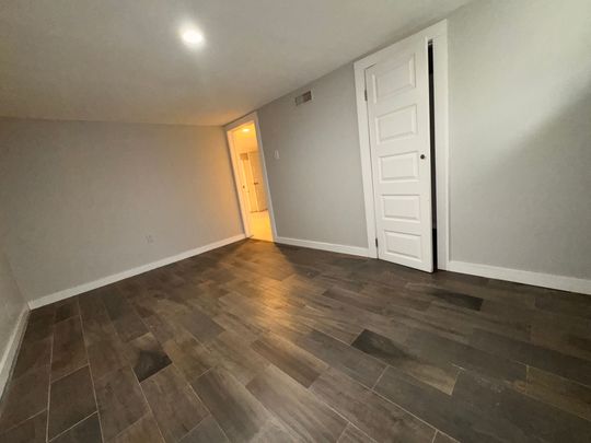 For Lease - 1227 Trafalgar Street, London East, Ontario - Photo 1