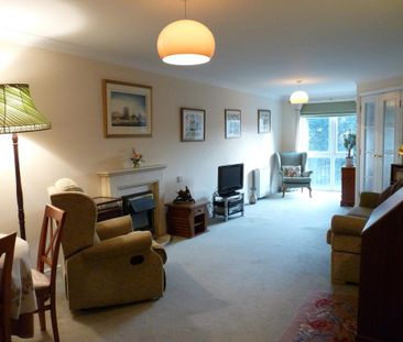 2 bedroom retirement property to rent - Photo 2