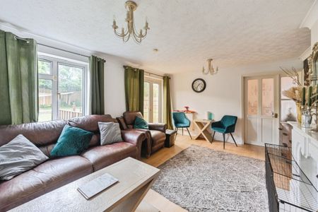 Muirfield Drive - Photo 2