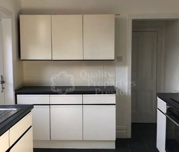 Balfour Road, Fulwood, Preston - Photo 1