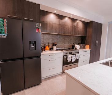 Ellenbrook - Photo 3