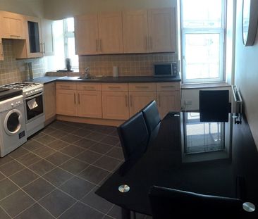2 Bed Flat, Mannofield, AB10 - Photo 1