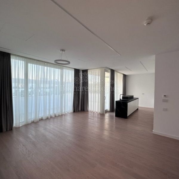Penthouse by the Forest, 4 Bedrooms, Baneasa - Photo 1