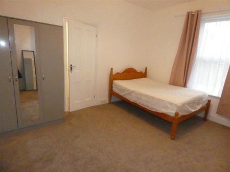 2 bed terraced house to rent in Meldon Terrace, Heaton - Photo 5