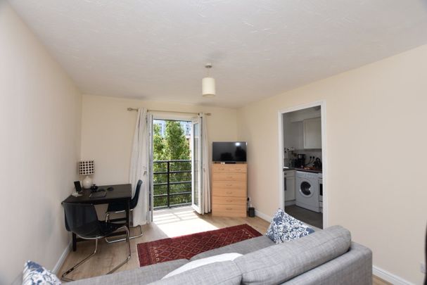 Glaisher Street, London, SE8 - Photo 1