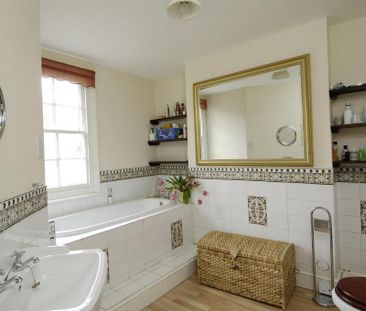 1 bedroom in a house share to rent - Photo 6