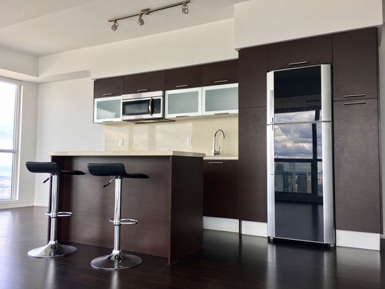 For Lease - 386 Yonge Street Unit# 5502, Toronto, Ontario - Photo 1