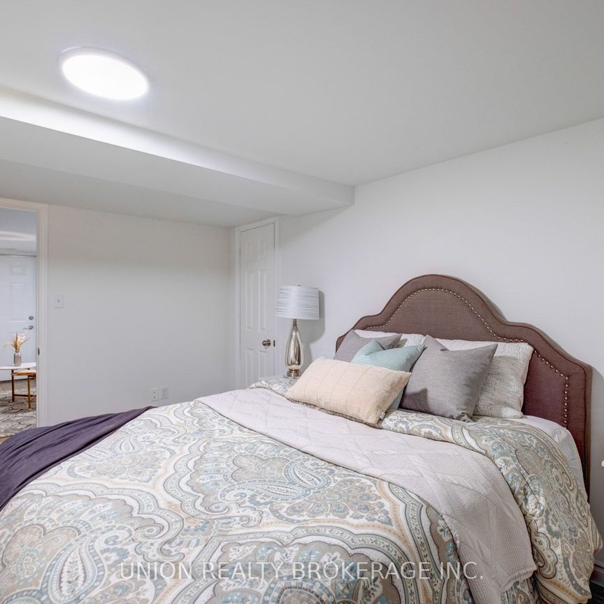 For Lease - 533 Victoria Pk Avenue Unit# Basememt, Toronto, Ontario - Photo 1