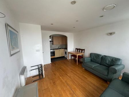 1 bedroom flat to rent - Photo 2