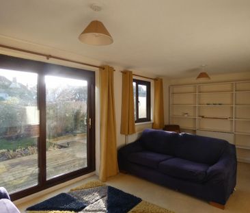 3 bedroom terraced house to rent - Photo 3