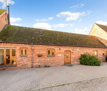2 bedroom barn conversion to rent - Photo 2