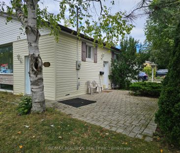 358 Browndale Crescent #MainFlr - Photo 4