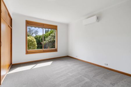 Comfortable Living in a Quiet Glen Iris Street - Photo 5