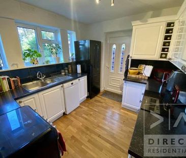 Rosebank, Epsom, KT18 - Photo 4