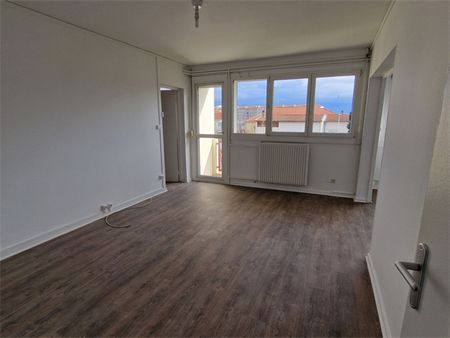 Location Appartement 4 pièces 73m² - Photo 2