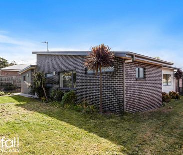 Light, Bright & Beautiful - A Family-Friendly Home in Sought-After ... - Photo 5