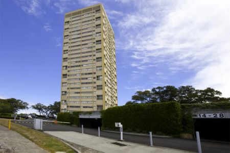 Immaculate Waterfront Two-Bedroom Apartment - Photo 5