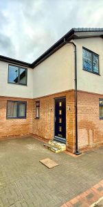 3 bedroom detached house to rent - Photo 3