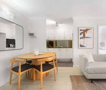 Modern Apartment In Landmark Building With Prime Double Bay Appeal - Photo 1