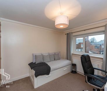 3 bedroom end of terrace house to rent - Photo 5