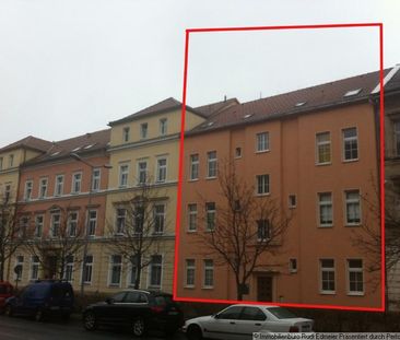 helle schöne 3 Zimmer Wohnung im Dachgeschoss - Photo 1