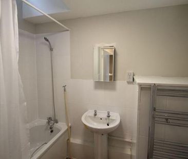 Douglas Court, Hartsbourne Road, Earley,RG6 - Photo 1