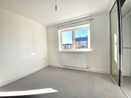 3 bedroom terraced house to rent - Photo 3