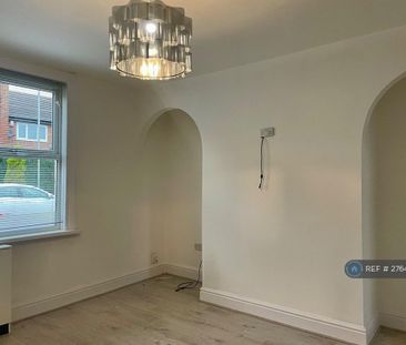 2 bedroom terraced house to rent - Photo 4