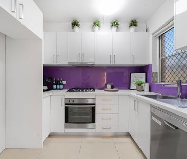 Modern 3-Bedroom Apartment for Rent - Photo 6