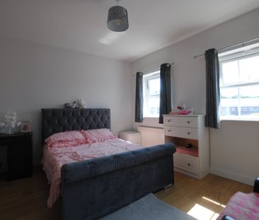 Duncannon Place, kent, London - Photo 5