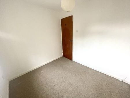 4 bedroom detached house to rent - Photo 5