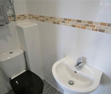 1 bedroom in a house share to rent - Photo 6