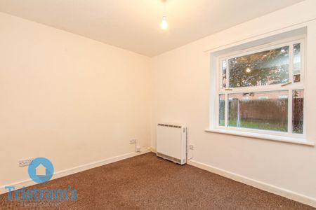 2 bed Flat for Rent - Photo 5