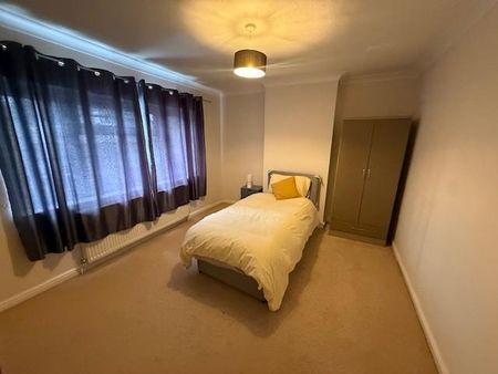 3 bedroom property to rent - Photo 3