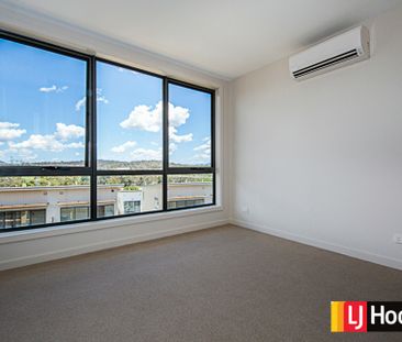 Perfectly Located Townhouse - Photo 5