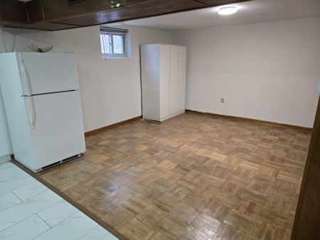 For Lease - 37 Cameo Crescent Unit# Bsmt, Toronto, Ontario - Photo 4