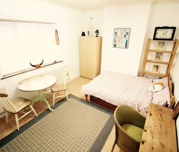 Room in a Shared Flat, Oakdale Road, E7 - Photo 3