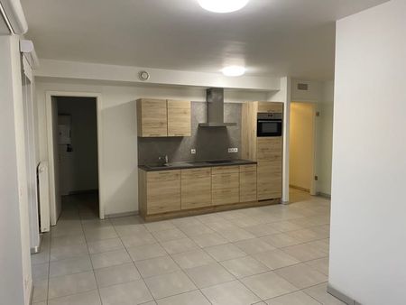 Appartement te huur - Photo 2