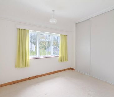 3 bedroom end of terrace house to rent - Photo 5