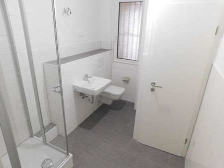 Einzugsbereite Wohnung im EG mit Balkon und modernem Duschbad! Ideal als Single! - Photo 5